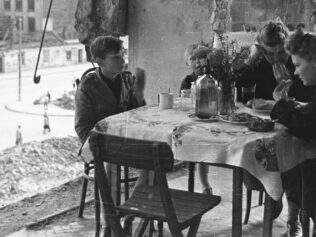An Introduction to Anna Świrszczyńska’s Warsaw Uprising Poems