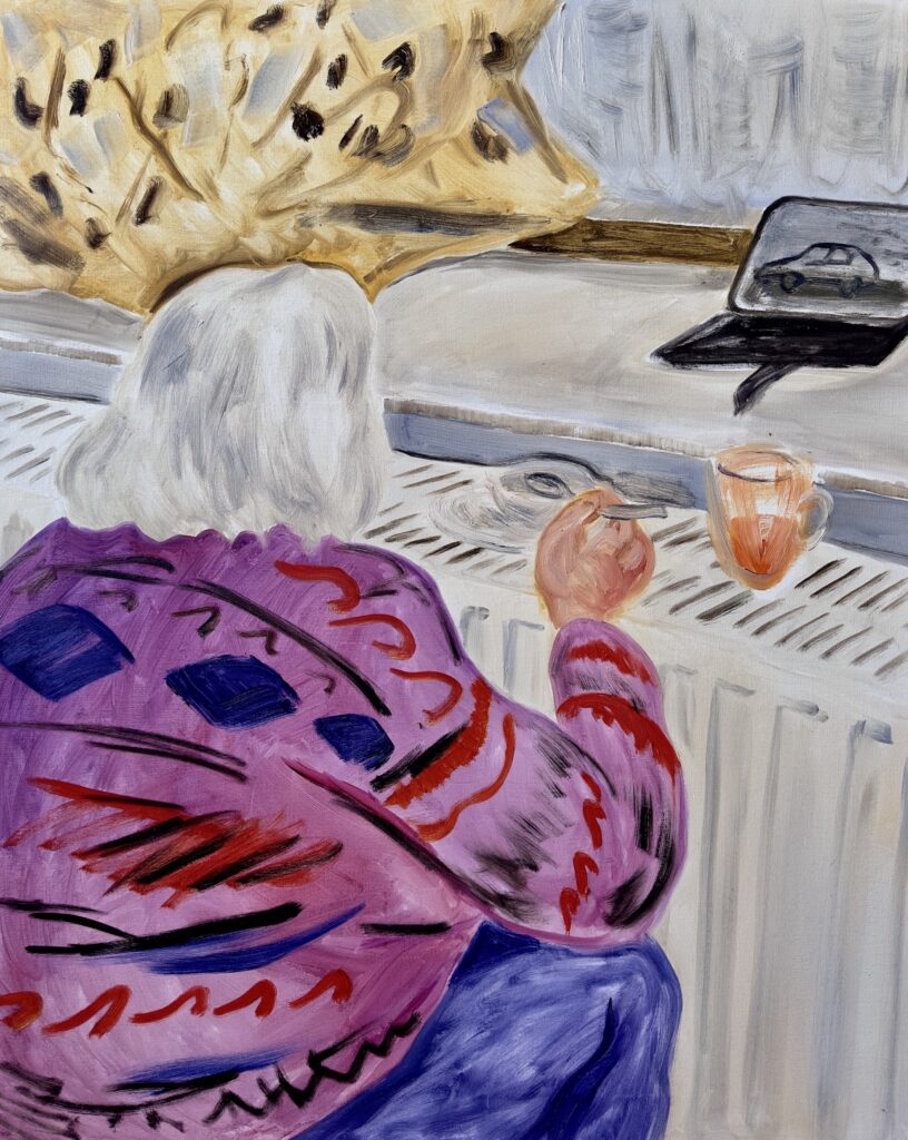 „Mama jedząca na kaloryferze, oglądaliśmy wtedy serial »Wielka woda« na Ipadzie”, 2023 (fot. dzięki uprzejmości artysty i Polana Institute)