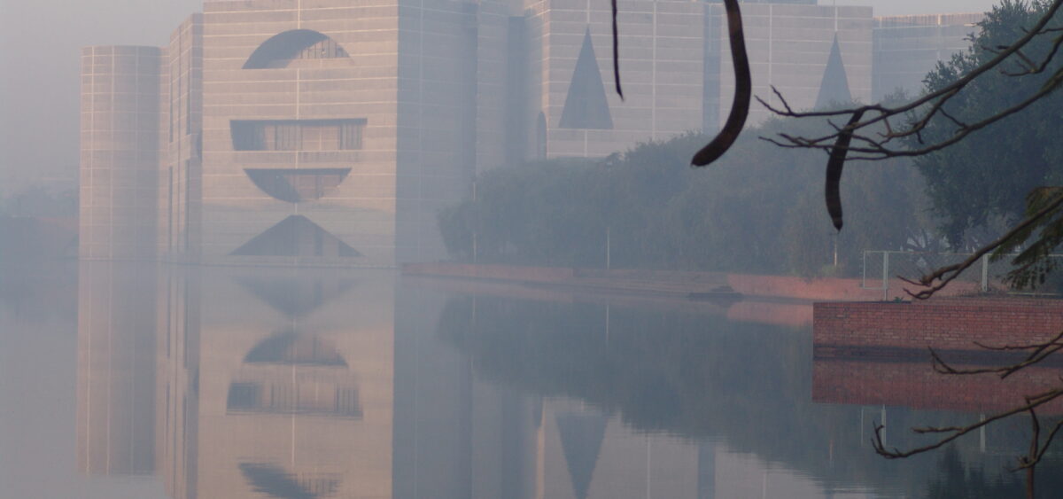 Louis Kahn i&nbsp;mistyka architektury Parlament Bangladeszu w&nbsp;Dakce