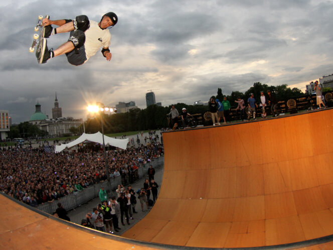 Tony Hawk. 50-latek na&nbsp;deskorolce