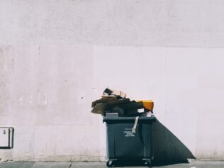 Zdążyć przed śmieciarką