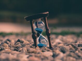 ‘Time Is Elastic’: Why Time Passes Faster Atop a Mountain Than At Sea Level