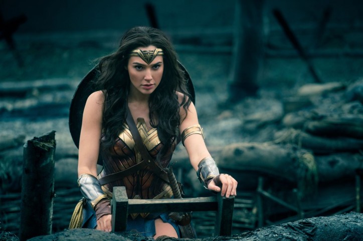 Fotos z filmu "Wonder Woman" w reżyserii Patty Jenkins (2017); na zdjęciu odtwórczyni roli głównej, Gal Gadot
