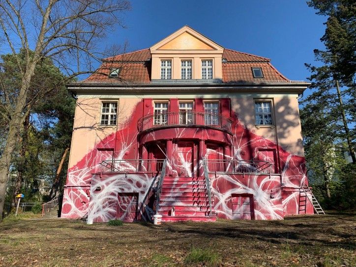Studenci Pracowni Street Artu Akademii Sztuki w Szczecinie, Villa the End, 2019; zdjęcie: dzięki uprzejmości uczestników projektu Villa the End