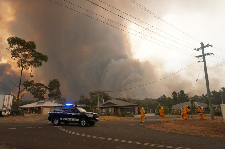 Pożar w australijskim mieście Yanderra w grudniu 2019 roku; zdjęcie: Helitak430 (CC BY-SA 4.0)