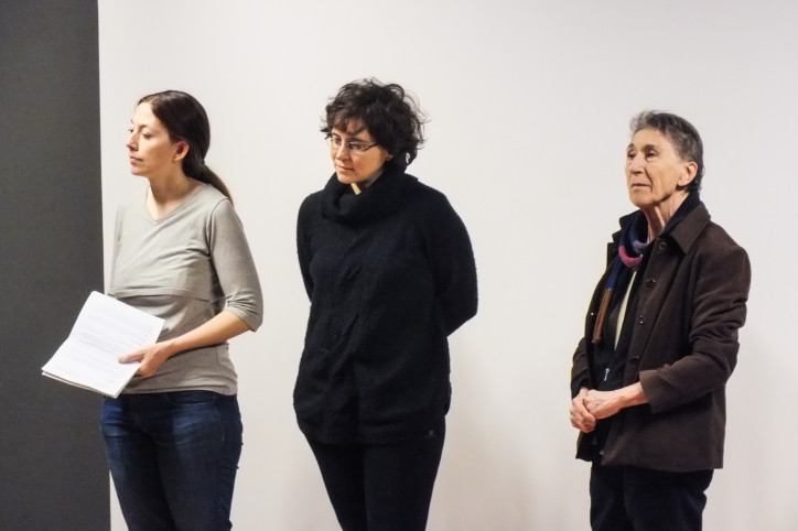 Silvia Federici (pierwsza z prawej) i inne aktywistki, Zugarramurdi; fot. Ana Maria Luca
