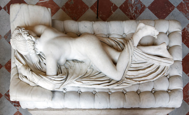 "Śpiący hermafrodyta", rzymska marmurowa kopia posągu Poliklesa (Luwr)
