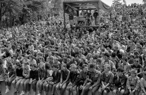 Festiwal w Jarocinie, 1988 r., zdjęcie: Maciej Jawornicki (CC BY-SA 3.0 PL), digitalizacja: Europeana 1989