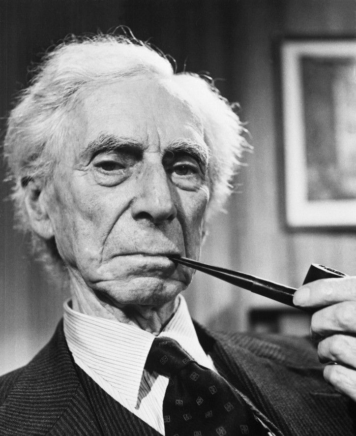 Orędownicy fajki i pokoju, nobliści Albert Einstein i Bertrand Russell apelowali we wspólnym manifeście, by naukowcy wszystkich krajów połączyli się i razem pracowali na rzecz rozbrojenia świata; zdjęcia: Bettmann/Contributor/Getty Images