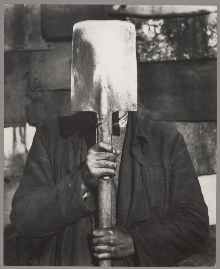 Jerzy Lewczyński, „Nieznany” z cyklu „Głowy wawelskie”, 1965 r., zdjęcie ze zbiorów MuFo